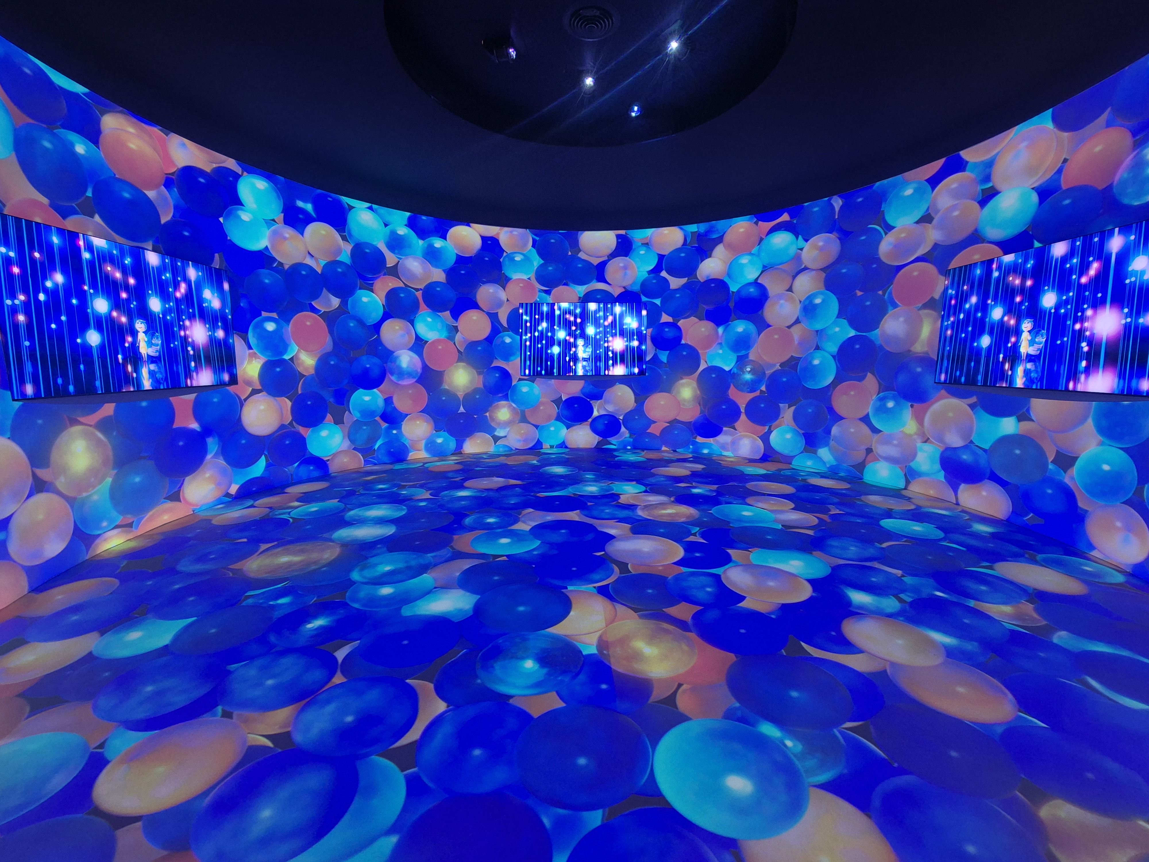 SAMSUNG ARTCUBE 하단 우측 이미지